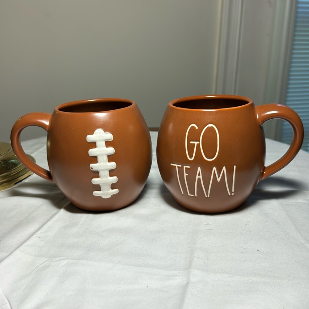 Go Team football coffee mug set